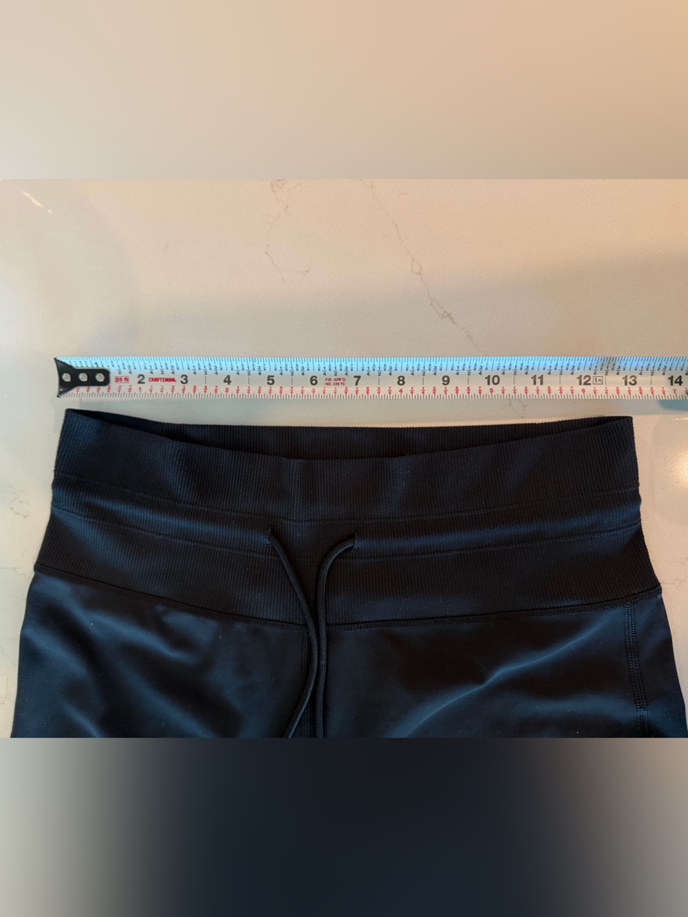 Vuori Daily Jogger - Picture 4 of 4